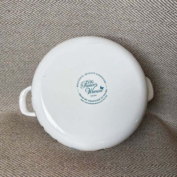 The Pioneer Woman Vintage Floral 4 Quart Enameled Steel Dutch Oven Soup Pot - Picture 8 of 8